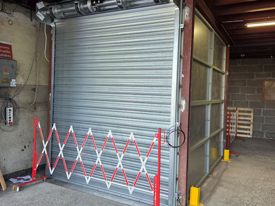 rideau métallique de protection - Équipement industriel – manutention et fermeture par Promaferm 