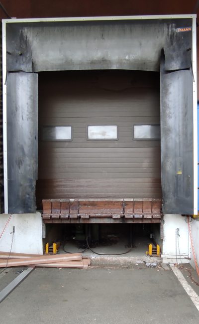 Niveleur de quai - Équipement de quai – rampe de chargement industriel 